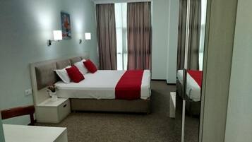 Basic-Doppel- oder -Zweibettzimmer | Kostenloses WLAN, Bettwäsche