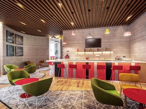 Lunch and dinner served, local and international cuisine - ibis Kolkata Rajarhat Hotel (Barasat)