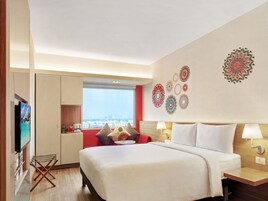 Habitación estándar, 1 cama de matrimonio | Ropa de cama hipoalergénica, colchones viscoelásticos, caja fuerte