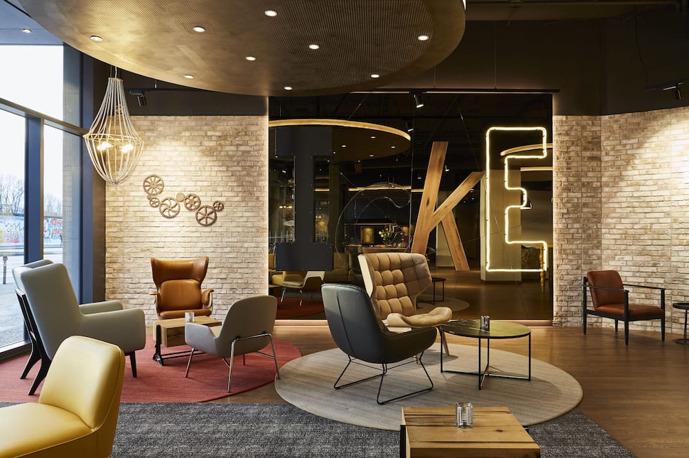 Hotel Indigo Berlin - East Side Gallery by IHG