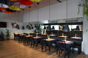 Bar (on property) - Hotel Moerser Hof (Moers)