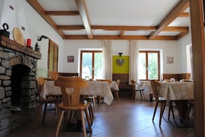 Desayuno buffet incluido todos los días