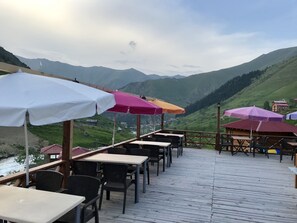 Gazebo - Yedigoller Hotel & Restaurant (Çaykara)
