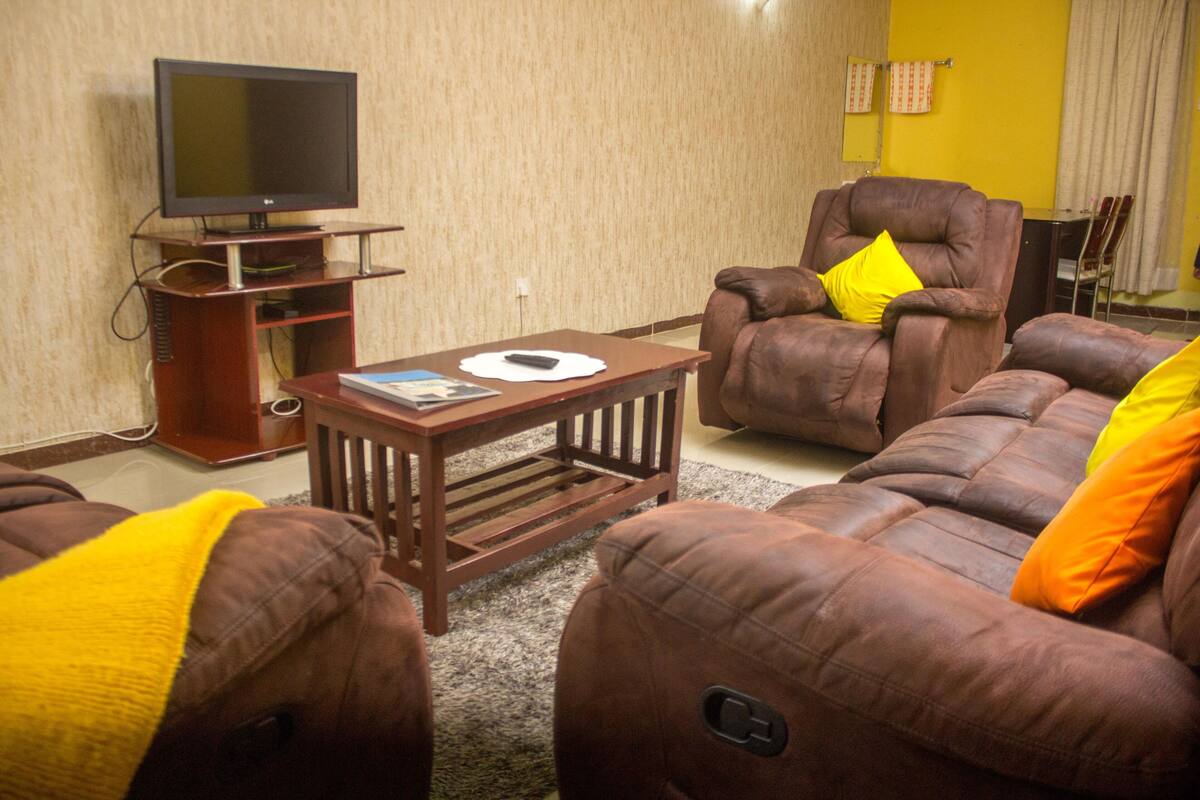 Elite-Apartment, 3 Schlafzimmer | Wohnbereich