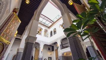 Breakfast, lunch, dinner served; Moroccan cuisine