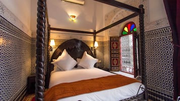 Suite (MILLE ET UNE NUIT) | 1 dormitorio, minibar, caja fuerte y decoración individual