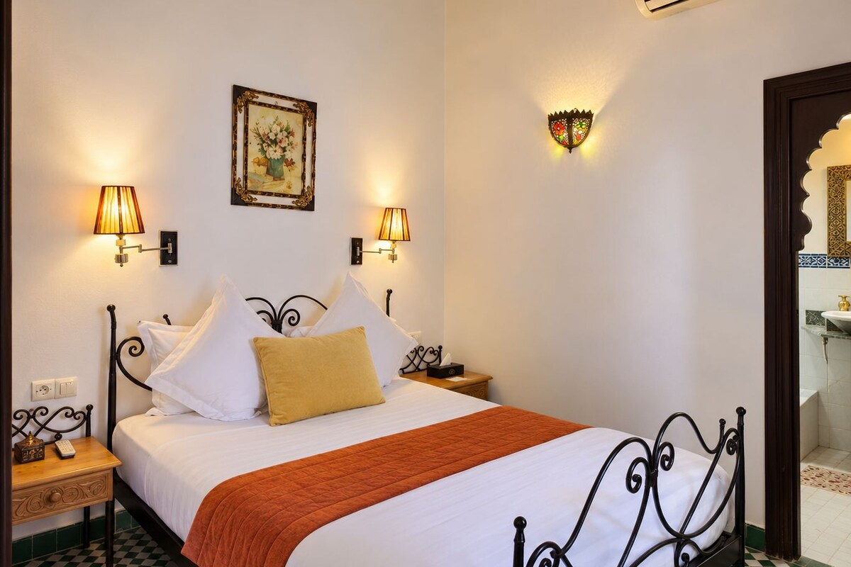 Quarto conforto (SEFFARINE) | 1 quarto, frigobar, cofres nos quartos, escrivaninha