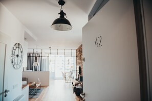 Departamento, 1 habitación | Decoración personalizada y cortinas blackout