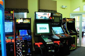 Family Villa, Multiple Bedrooms, Garden Area | Arcade