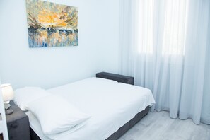 3 dormitorios, tabla de planchar con plancha, wifi gratis