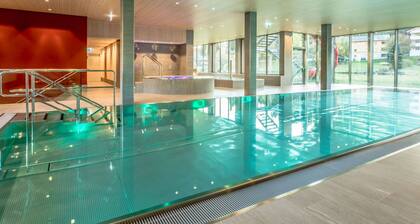 Gemütliche Wohnung für 4 Leute mit Pool, Whirlpool, W-LAN, TV, Innenhof und Panoramablick