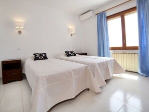 3 Schlafzimmer, Reisekinderbett, kostenloses WLAN