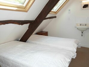 2 habitaciones, cuna de viaje, wifi gratis y ropa de cama 