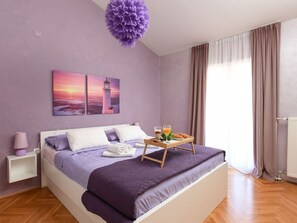 4 bedrooms, travel cot, free WiFi - Wonderful  villa for 8 guests with private pool, A/C, WIFI, TV, terrace and pets allowed (Zadar)