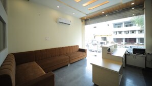 Unclassified image, 3 of 26, button - Mark Inn by Black Tie (Jaipur)