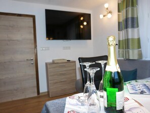 Nicht klassifiziertes Bild, 2 von 49, Schaltfläche