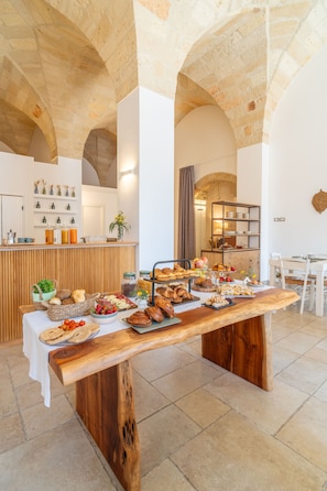 Free daily buffet breakfast  - Mediterranea Residence (Nardò)