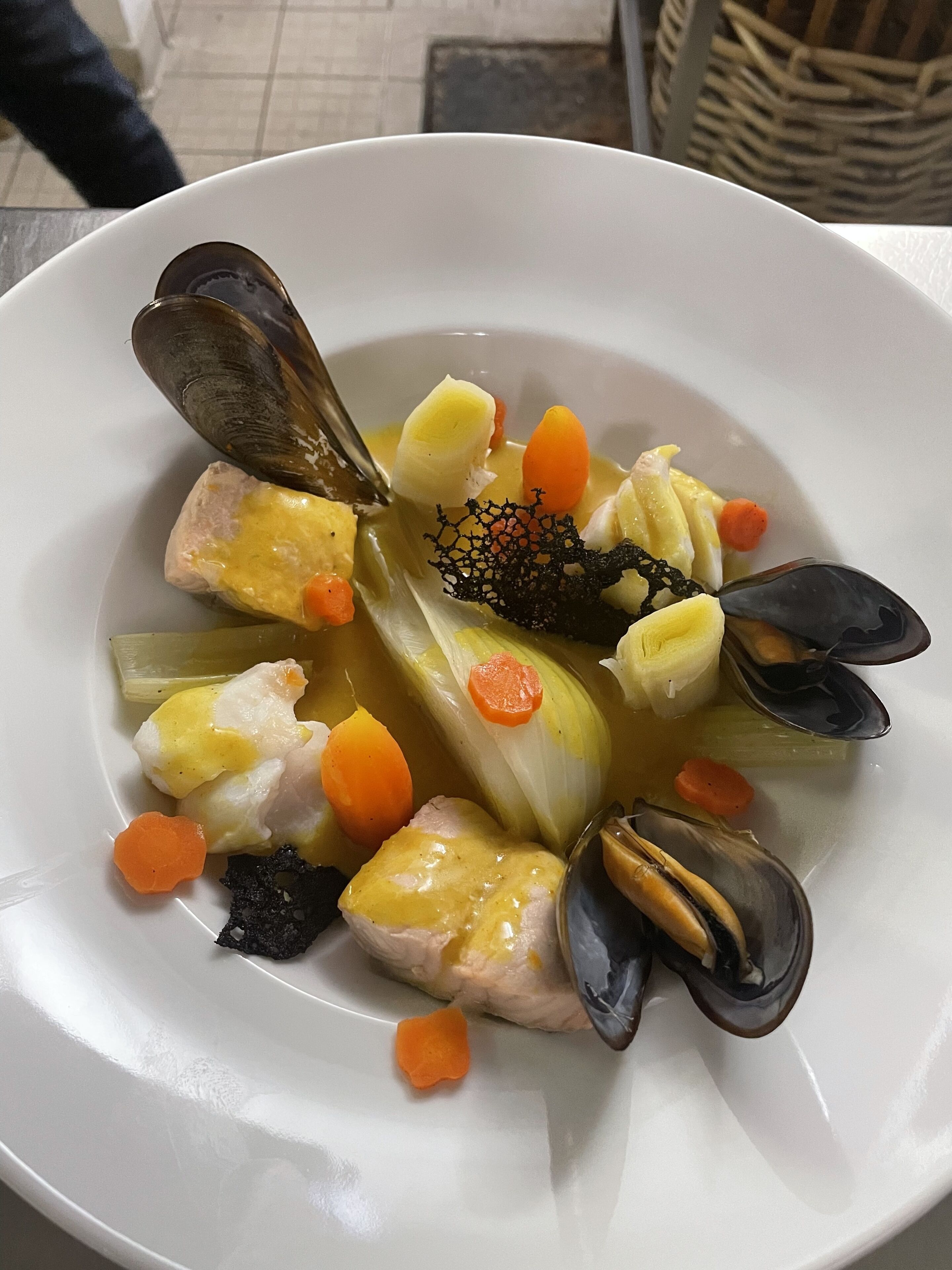 lunch and dinner served, regional cuisine