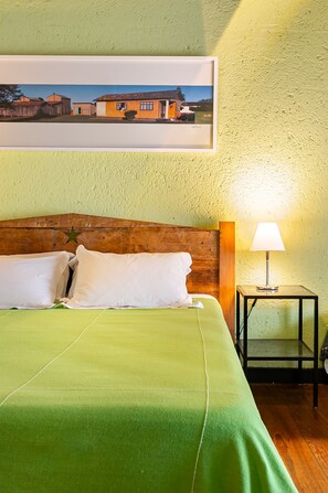 Phòng 3, nhiều giường, không hút thuốc, quang cảnh một phần hồ | Minibar, két bảo mật tại phòng, bàn, bàn ủi/dụng cụ ủi quần áo 