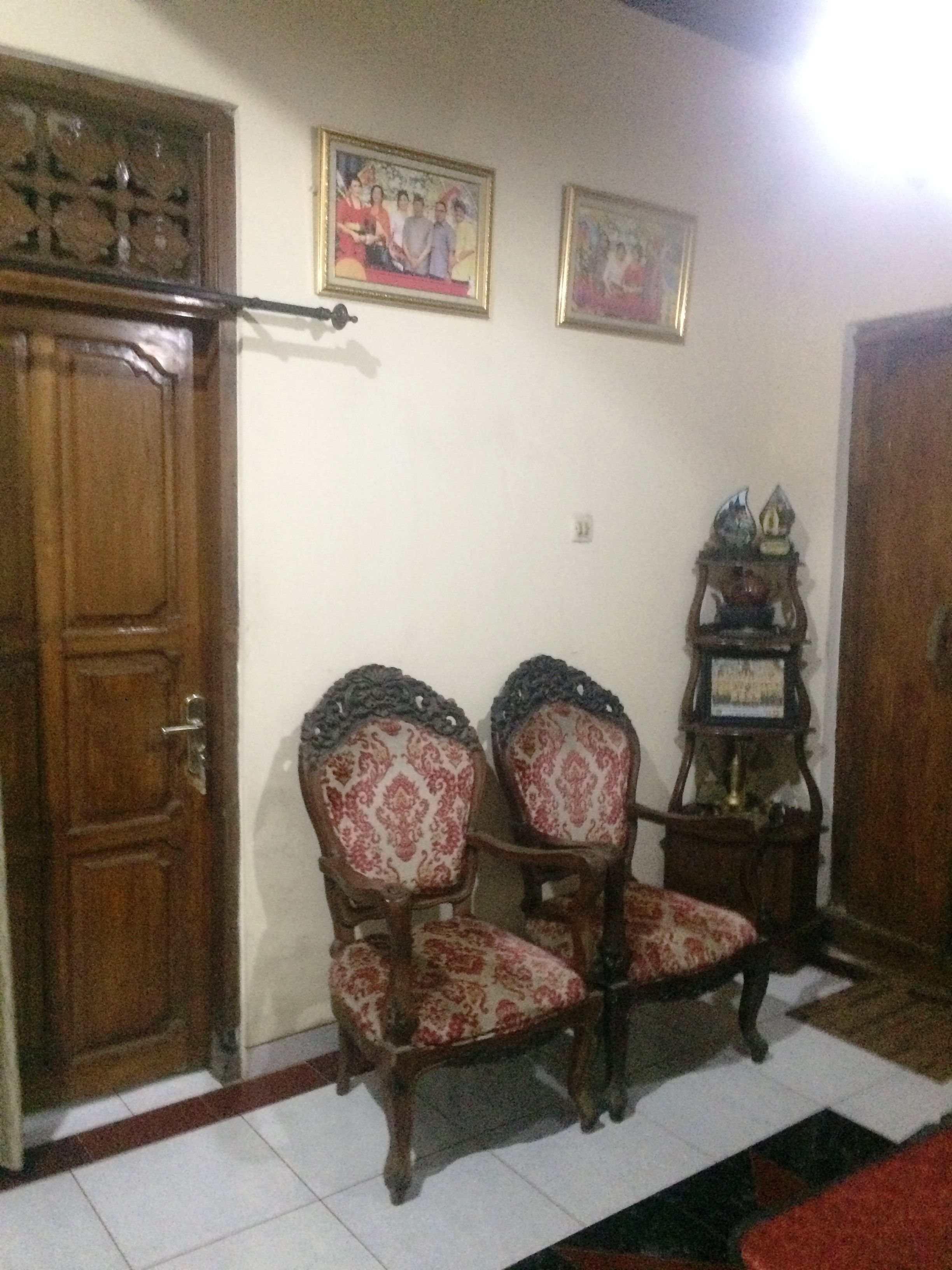 Kawasan tempat duduk lobi