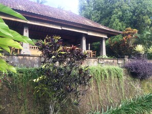 Vila, 2 kamar tidur | Tempat tidur lipat/tambahan dan seprai linen