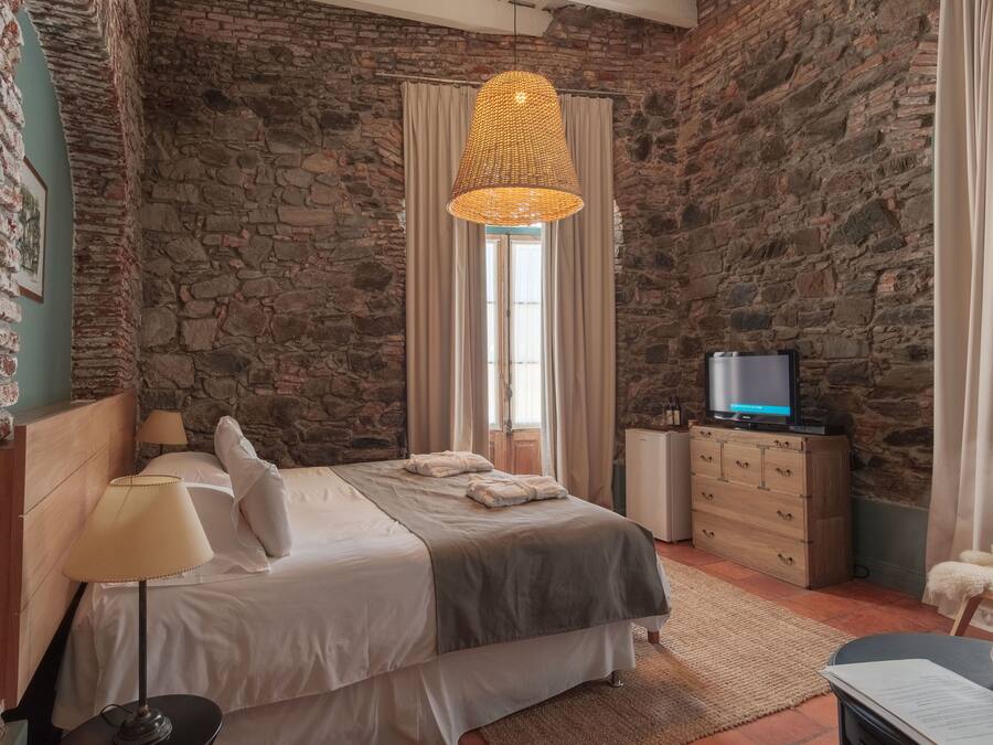 Double or Twin Room | Minibar, in-room safe, free cots/infant beds, WiFi