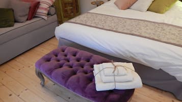 Deluxe Double Room, Balcony, Garden View (Grignano) | Room amenity