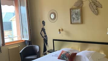 Superior tweepersoonskamer, gedeeltelijk uitzicht op zee | Gratis wifi, beddengoed