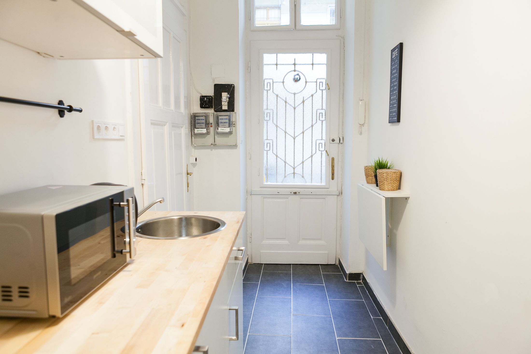 City Apartment, 2 Bedrooms | Private kitchenette | Fridge, microwave, stovetop, coffee/tea maker