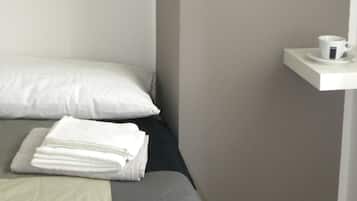 Family Suite | Iron/ironing board, free WiFi, bed sheets