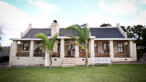 Unclassified image, 5 of 26, button - Oudebosch Guest Farm (Riversdale)