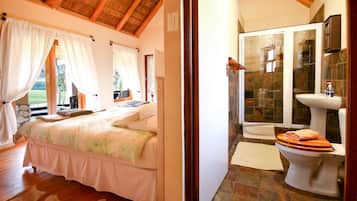 Family Cottage, 2 Bedrooms, Mountain View, Mountainside | Bathroom | Deep soaking tub, rainfall showerhead, hair dryer, towels
