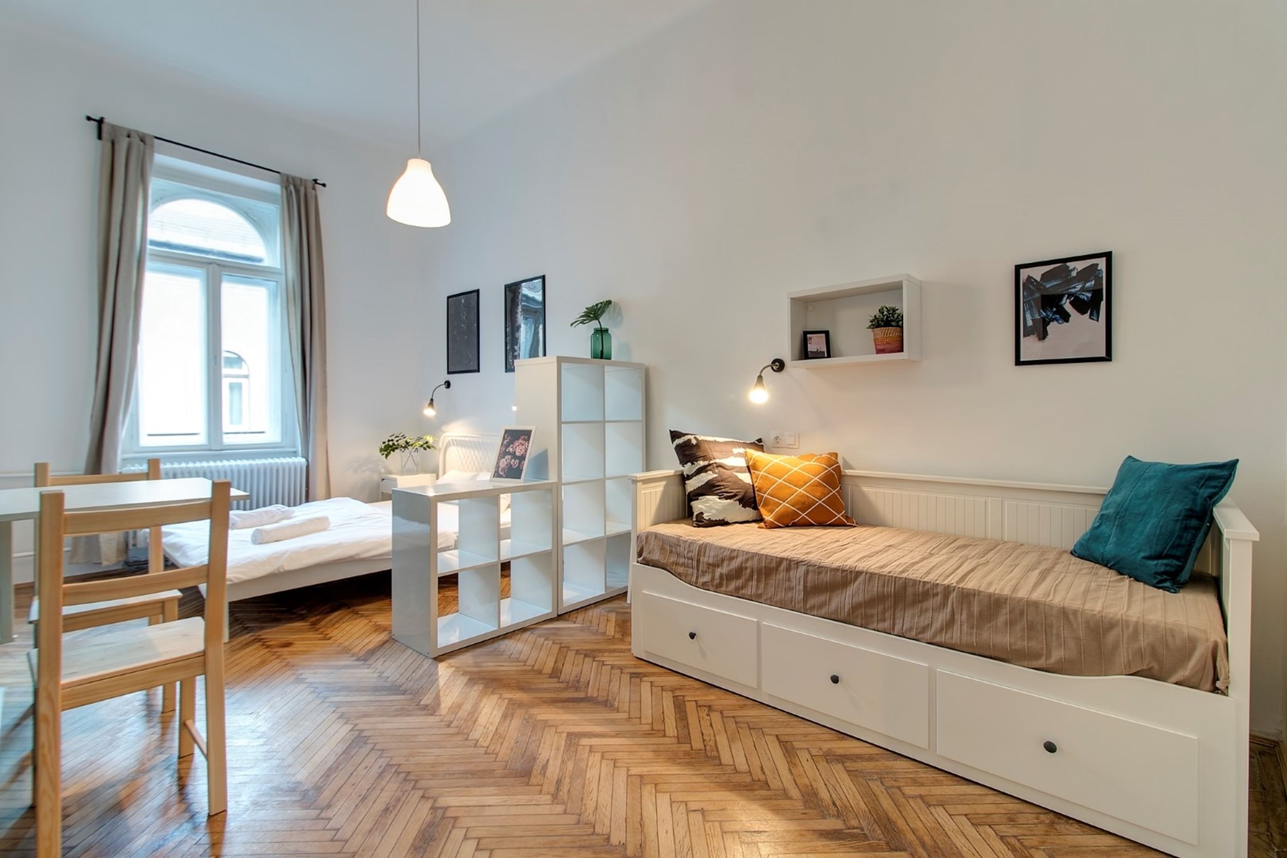 City Townhome, 2 Bedrooms