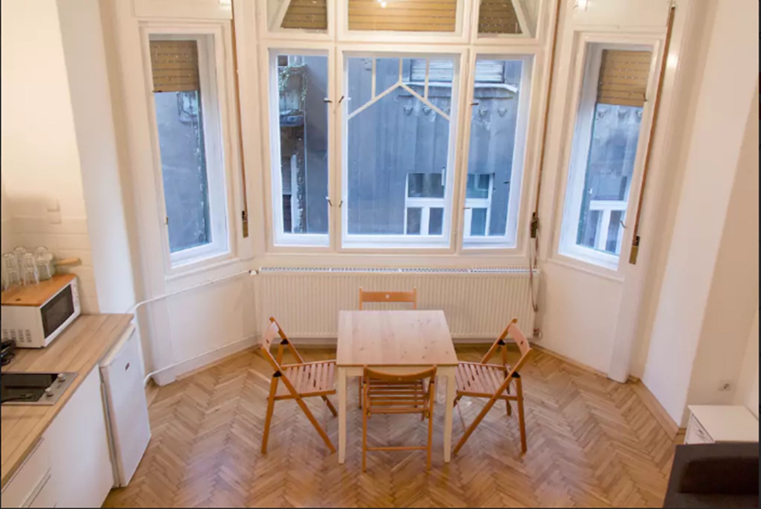 City Studio, 1 Katil Kelamin (Double) dengan Katil Sofa | Makan dalam bilik