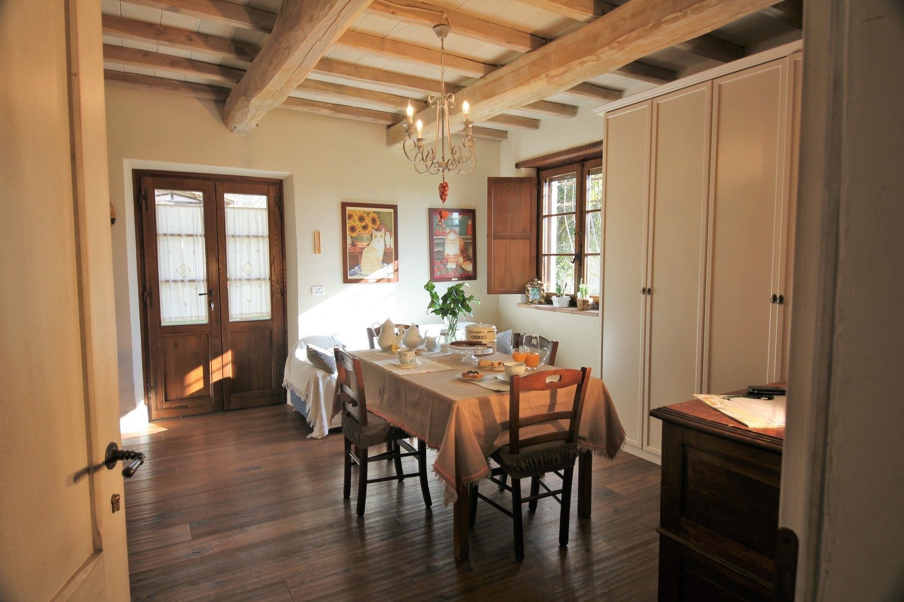 Petit déjeuner composé de spécialités régionales compris tous les jours