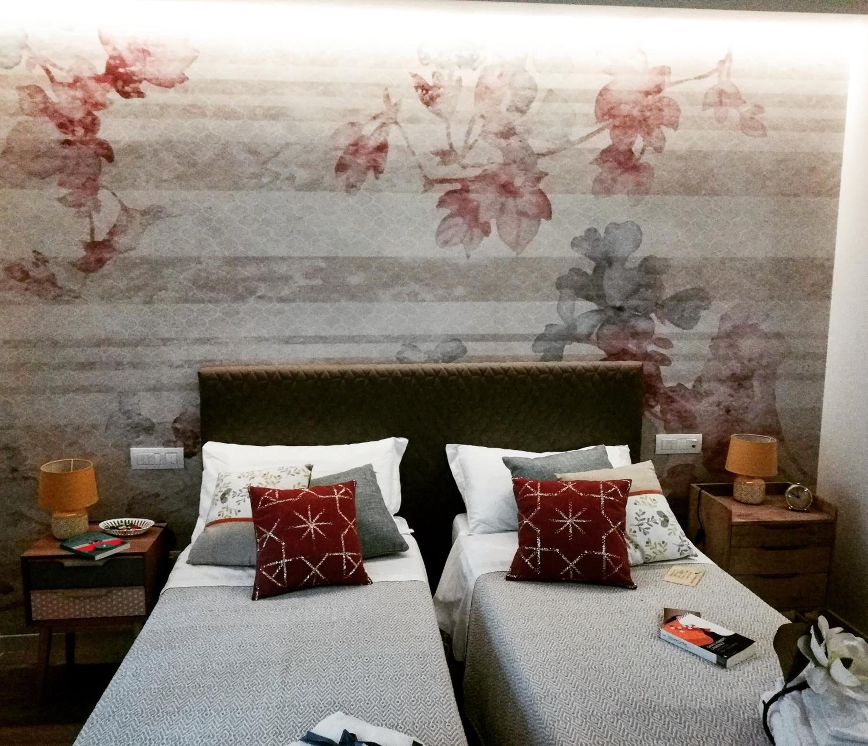 Minibar (mit einigen kostenlosen Artikeln), Zimmersafe, Schreibtisch