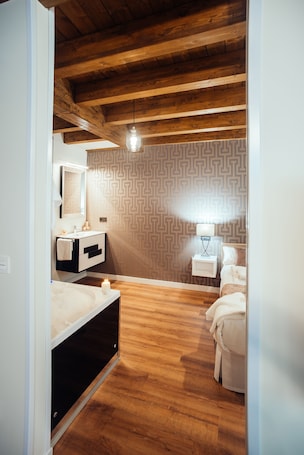 Apartment, Jetted Tub | Bathroom sink