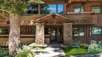 Townhome, 3 Bedrooms | Exterior