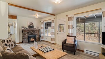 Cabin, 2 Bedrooms | Living area | Flat-screen TV