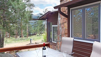 Cabin, 2 Bedrooms | Terrace/patio
