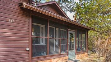 Cabin, 2 Bedrooms | Exterior