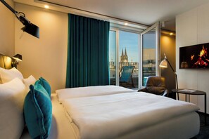 Room, Balcony (Special One) | In-room safe, desk, soundproofing, free WiFi - Motel One Köln-Neumarkt (Cologne)