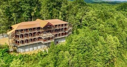 Sycamore Mansion 14 Bedroom Cabin by RedAwning