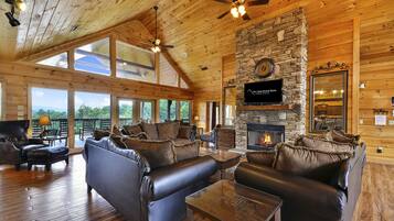 Cabin, Multiple Bedrooms | Interior