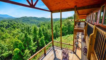 Cabin, Multiple Bedrooms | Property grounds