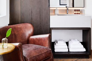 50-inch Smart TV with cable channels, TV, streaming services - Walker Hotel Tribeca (New York)