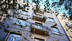 Unclassified image, 4 of 39, button - Destino Lisboa Apartments (Lisbon)
