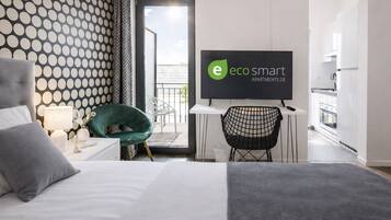 Comfort Studio Apartment with balcony | 1 bedroom, desk, iron/ironing board, free cots/infant beds