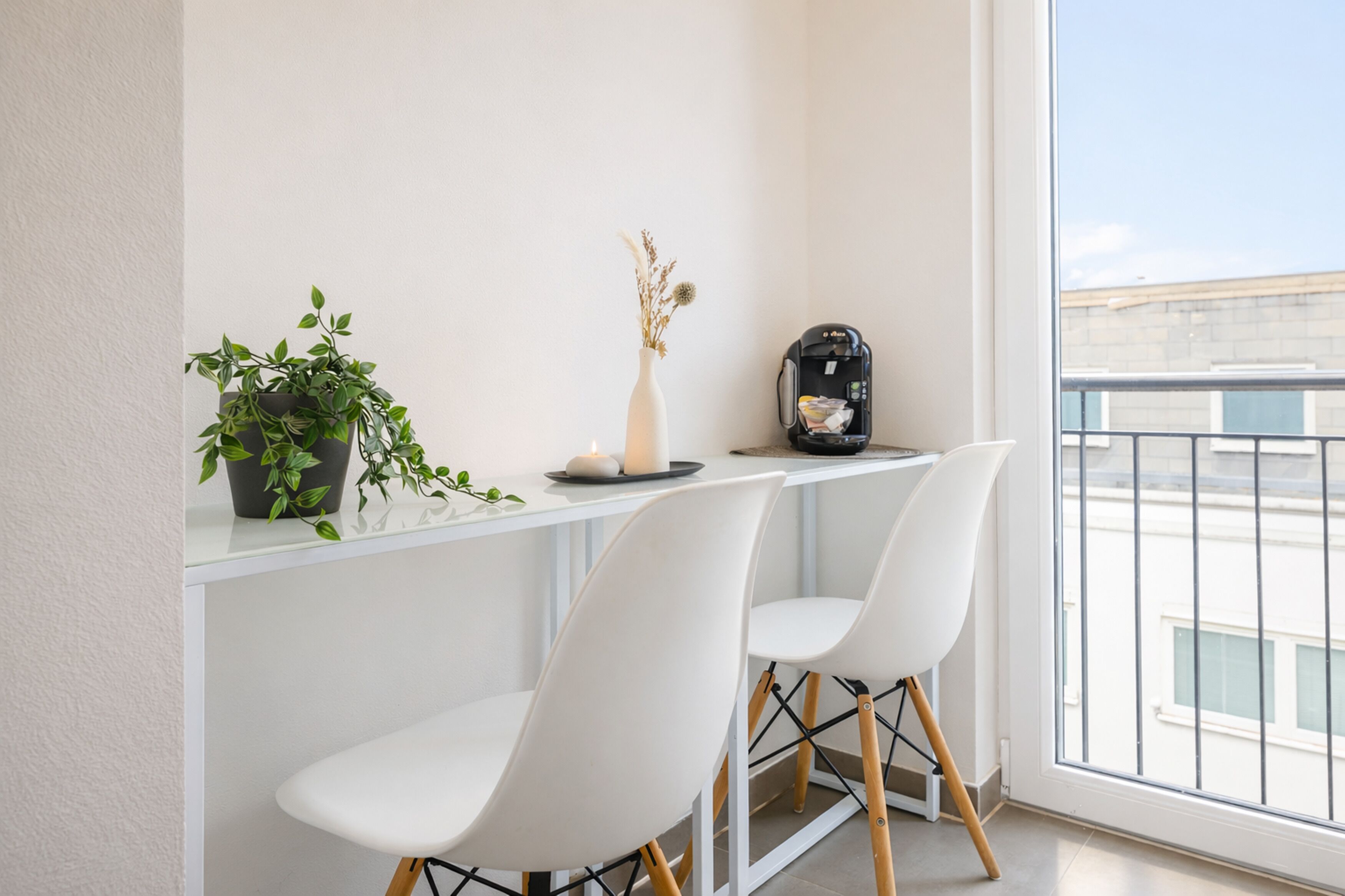 Comfort Studio Apartment with balcony | Living area | 43-inch flat-screen TV with satellite channels, TV, offices