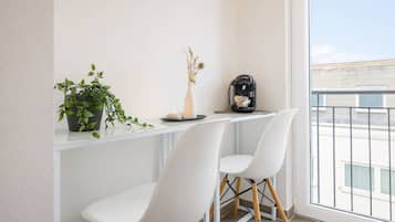 Comfort Studio Apartment with balcony | Living area | 43-inch flat-screen TV with satellite channels, TV, offices